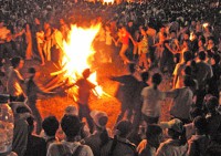 /album/fotogaleria-costumbres2/nochesanjuan-hoguera-jpg/